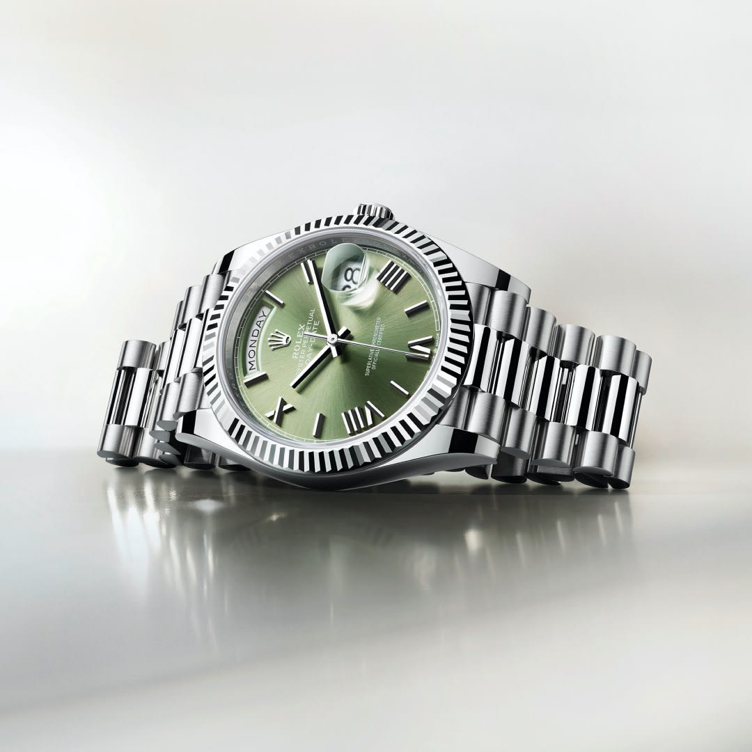 Rolex Day-Date 40 white gold (olive green dial) photo 1